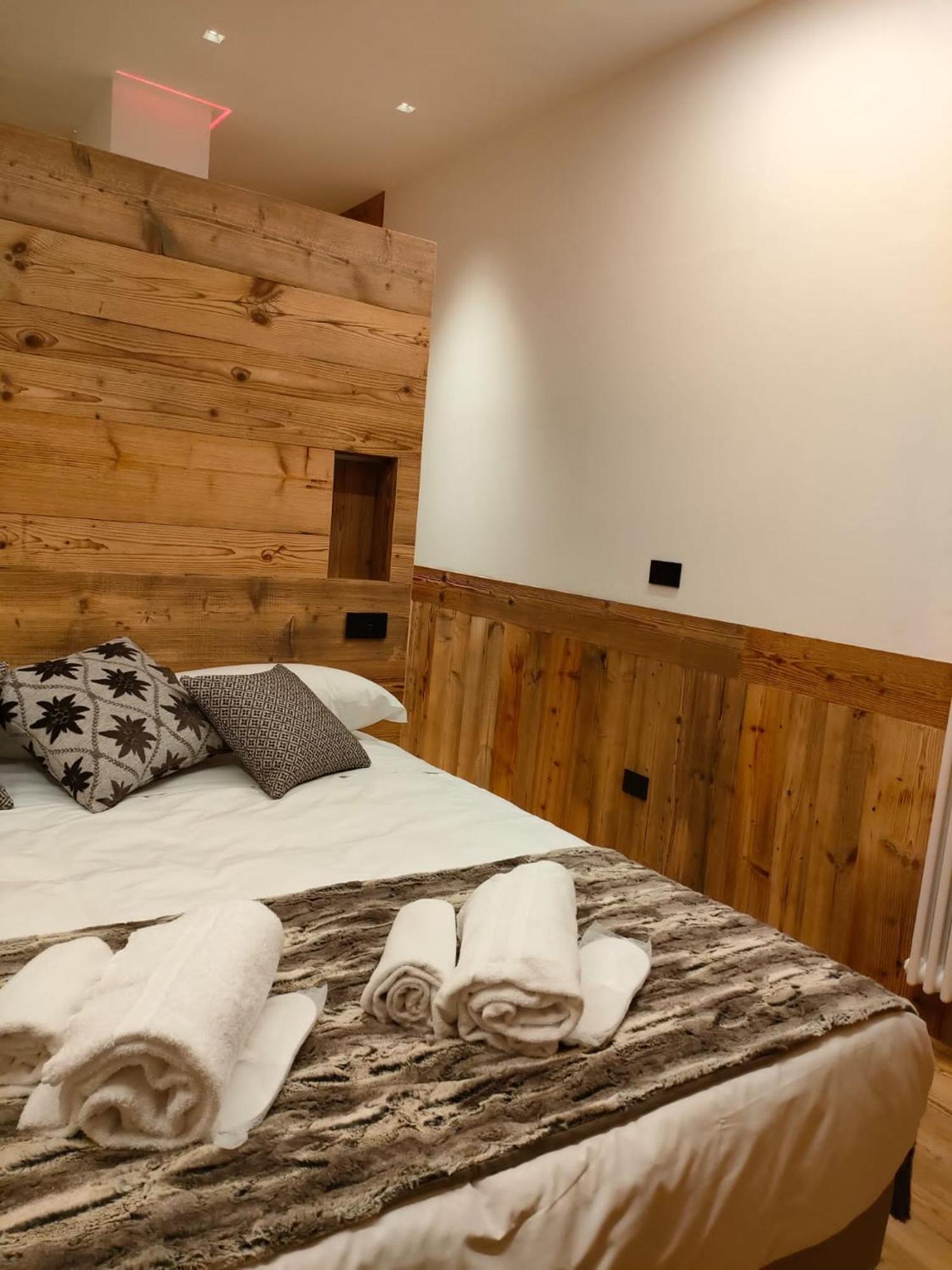 Fior Di Roccia Apartments- In Centro Cervinia, Sauna Privata, Matterhorn Dream Breuil-Cervinia Ngoại thất bức ảnh